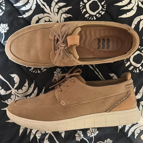 Sperry Plushwave Boat Shoe - Picture 7 of 7